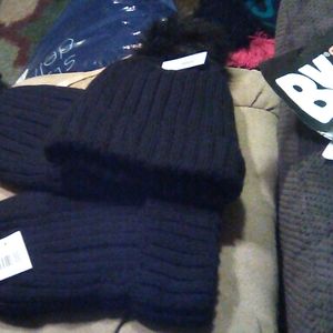 Black women's beanie hats